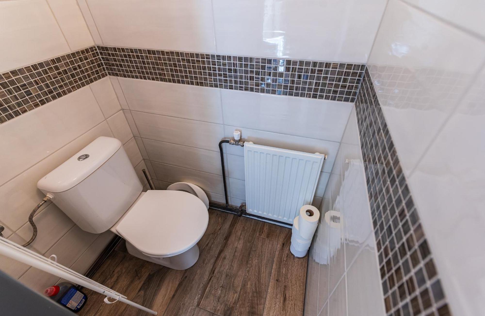 Ubytovani Na Samote - Apartman U Tesaru Komarice المظهر الخارجي الصورة