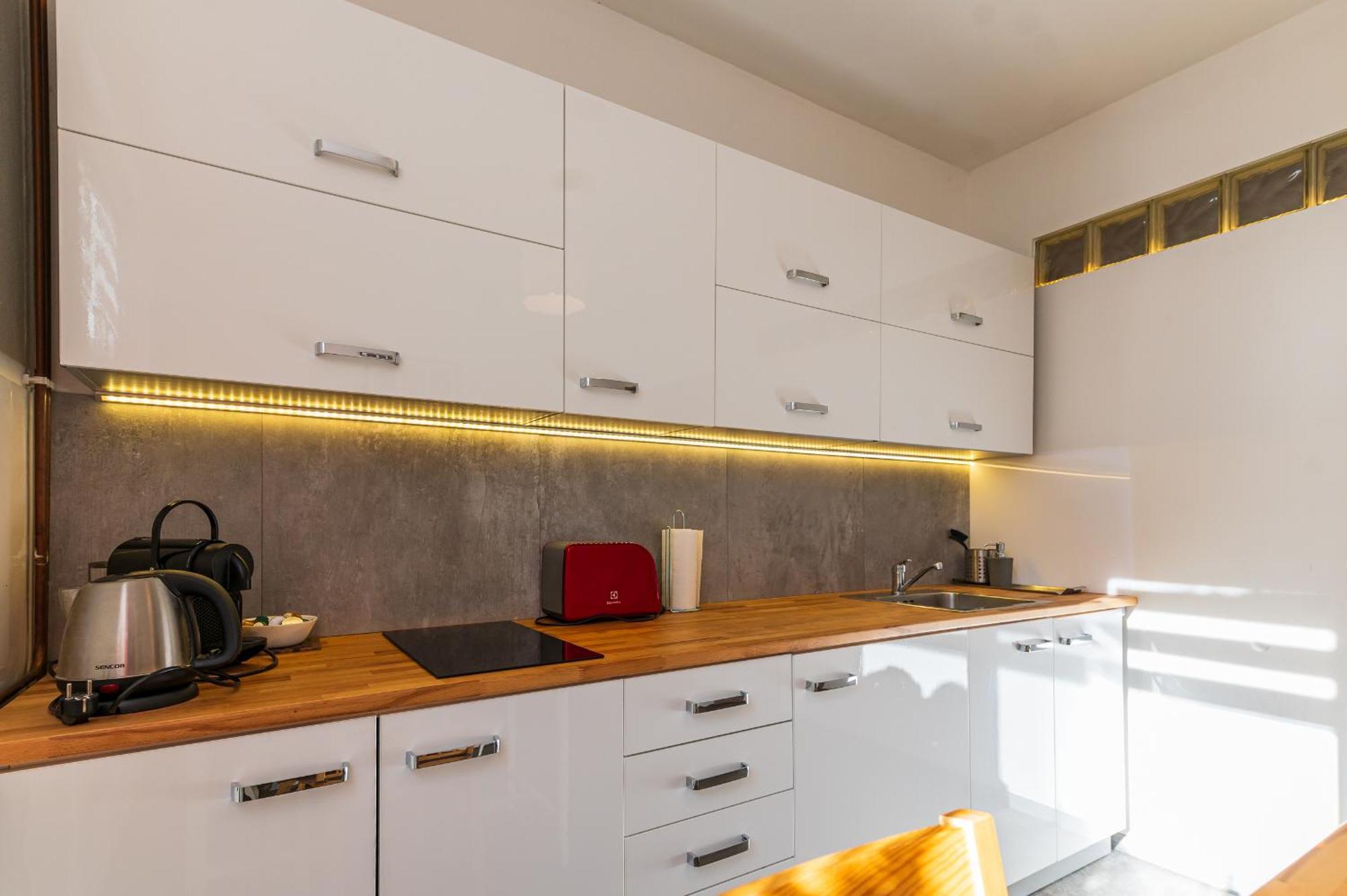 Ubytovani Na Samote - Apartman U Tesaru Komarice المظهر الخارجي الصورة
