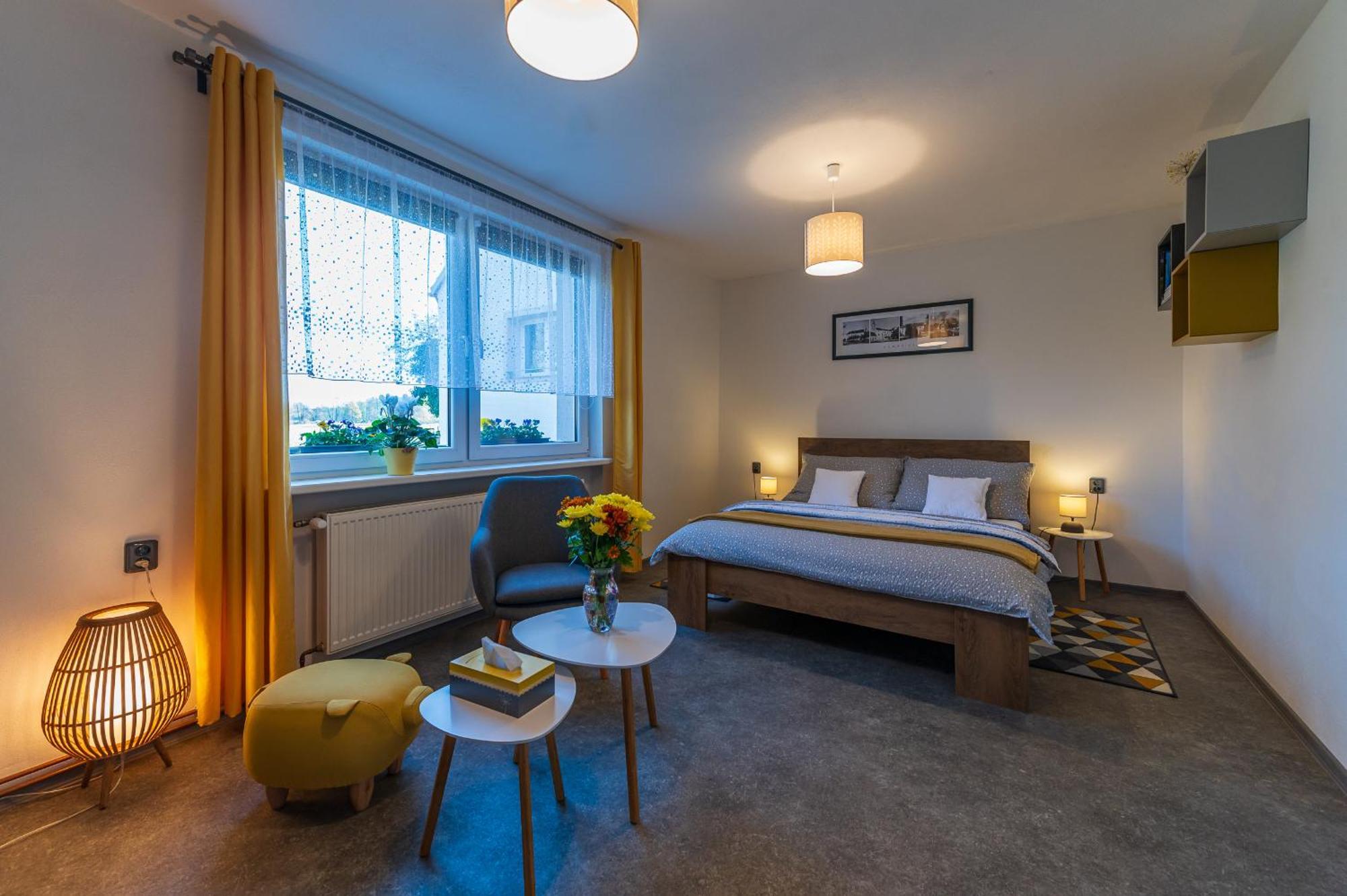 Ubytovani Na Samote - Apartman U Tesaru Komarice المظهر الخارجي الصورة
